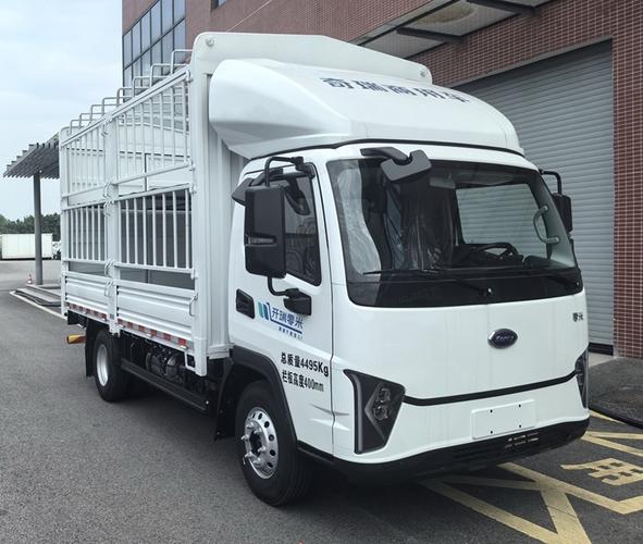 倉柵式運輸車 商用車領域的多面手